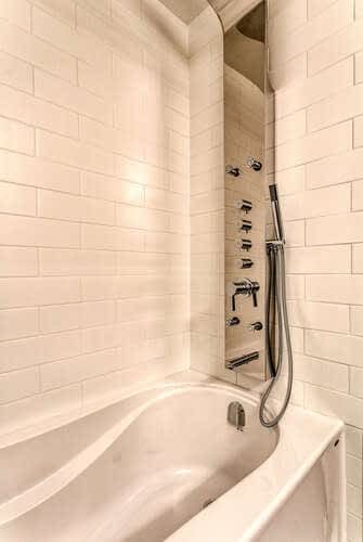 Bathroom renovation in Brampton - view 2
