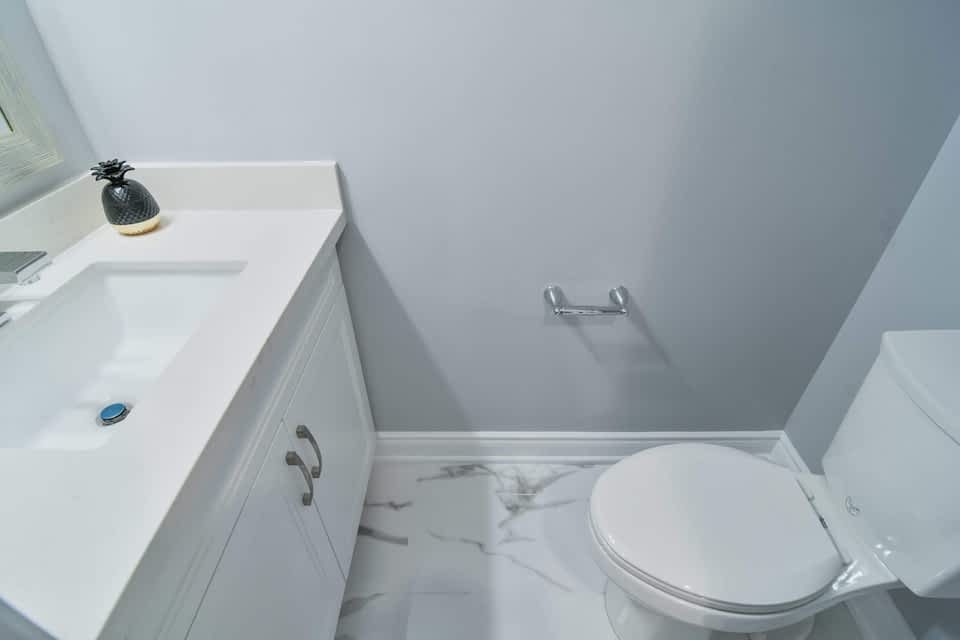 Bathroom renovation in Brampton - view 2