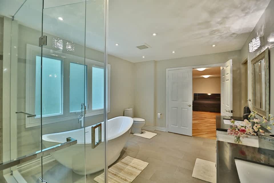 Bathroom renovation in Mississauga - view 2